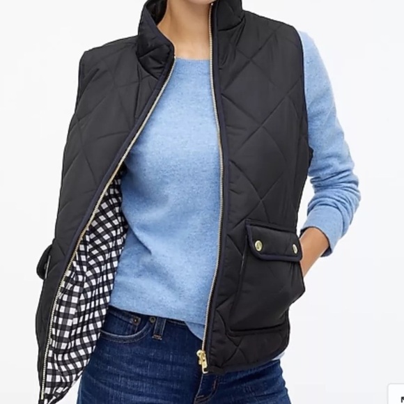 J.Crew womens Puffer Vest Snap Pockets ~ M ~ Black - Picture 1 of 9